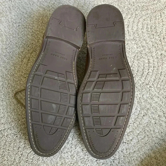 Cole Haan men’s leather lace up shoes size 9 1/2 main image 4